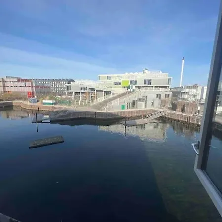 Stilren Lejlighed I Nybygget Havnekvarter. * Kopenhagen
