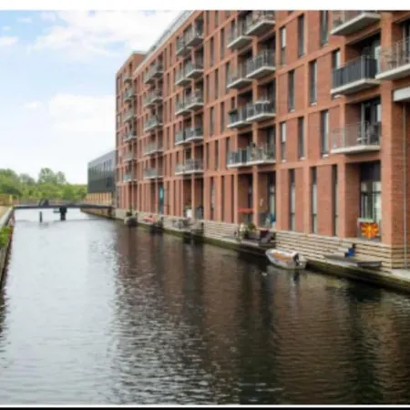 Stilren Lejlighed I Nybygget Havnekvarter. Hotel *