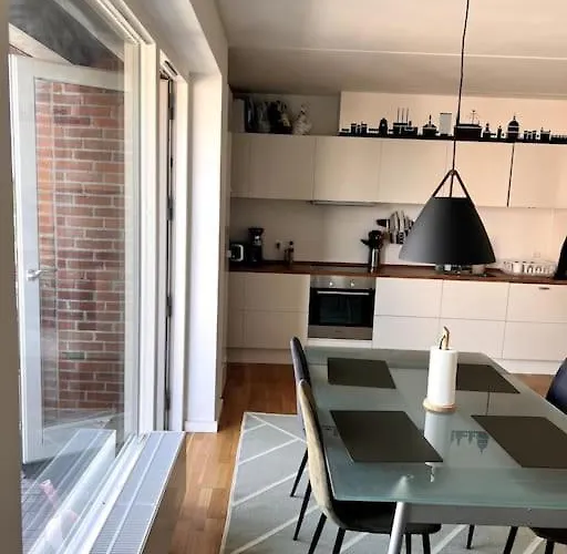 Stilren Lejlighed I Nybygget Havnekvarter.